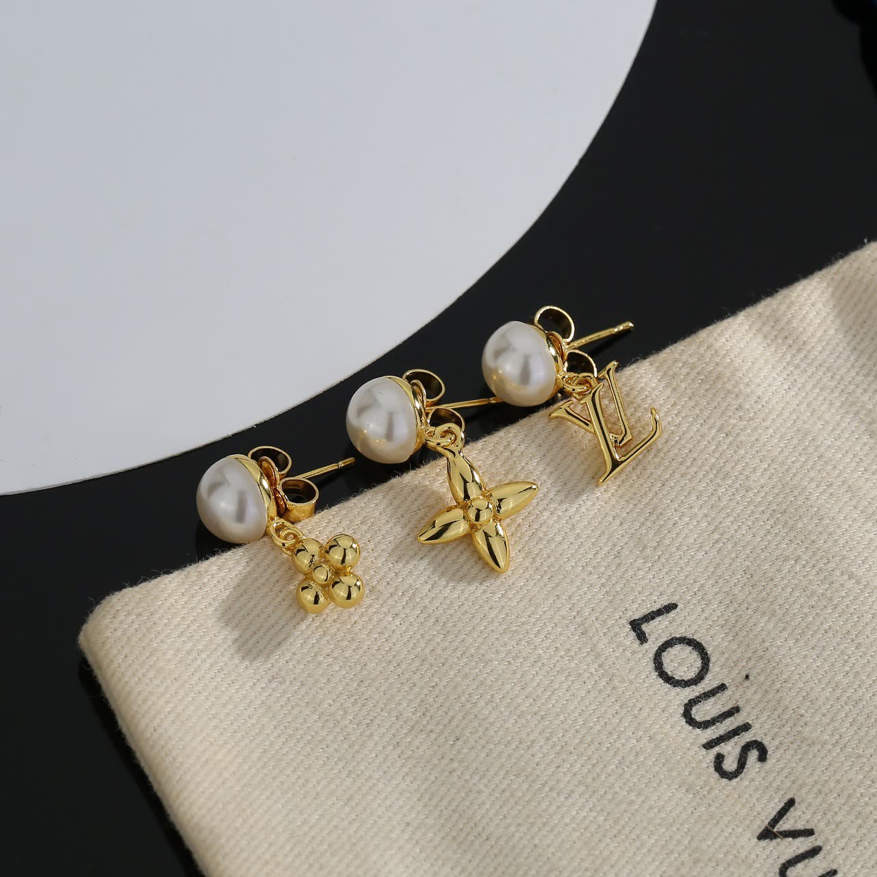 Louis Vuitton Pearl & Gold Earrings Louis Vuitton Pearl & Gold Earrings